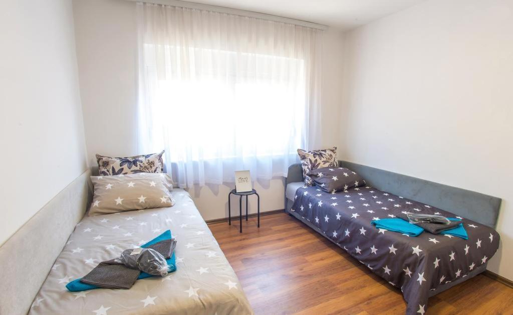 View Apartment *