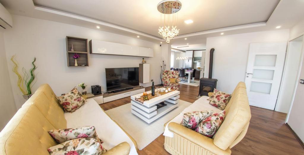 View Apartment *